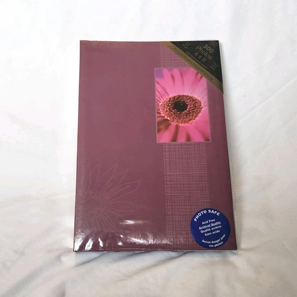 Vintage Pocket Photo Album 300 (4 x 6) Pictures w Writing Area Floral Red NEW